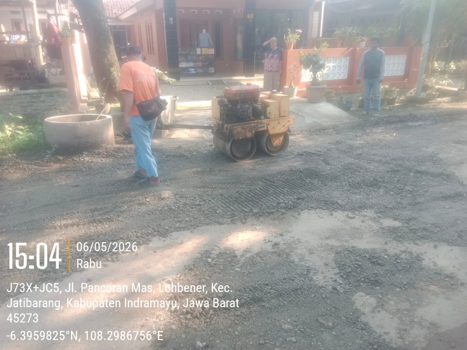 Warga Lobener Kecewa: Jalan Hotmix Hancur Usai Proyek Pipa, Perbaikan Hanya Tambal Sirtu